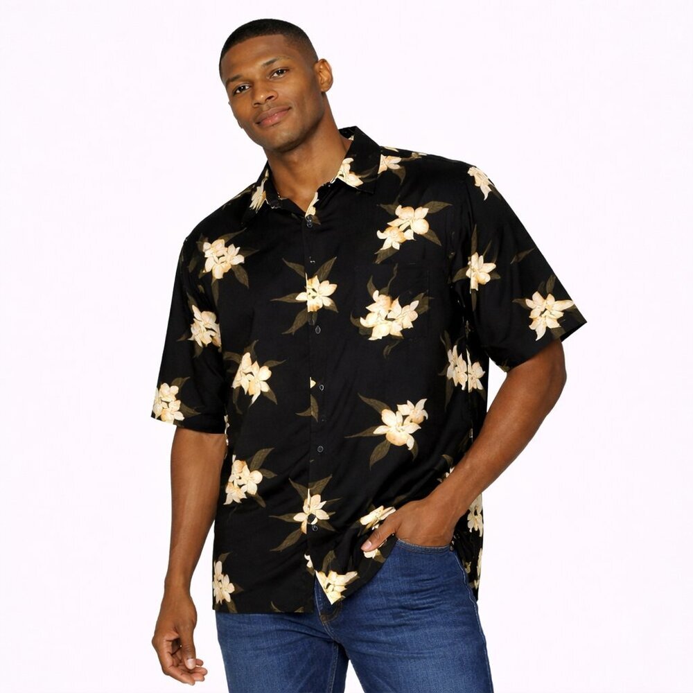 Axcess Hawaiian shirt floral notif black background Size: L